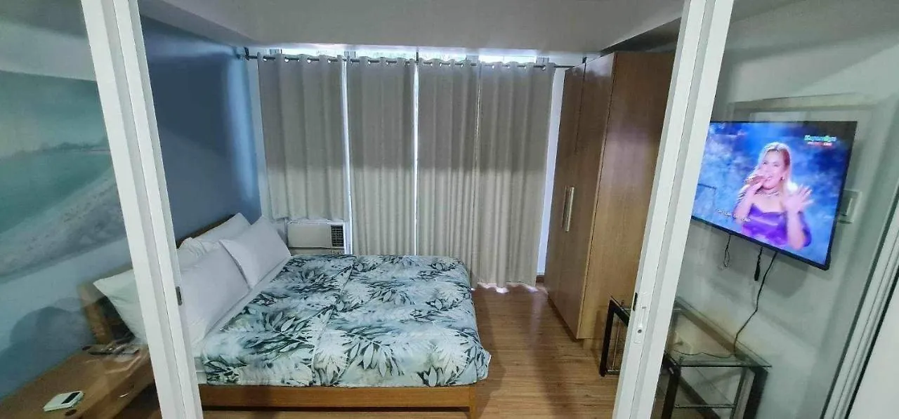 Azure Beachview/Beachfront 1Br Manila Apartment